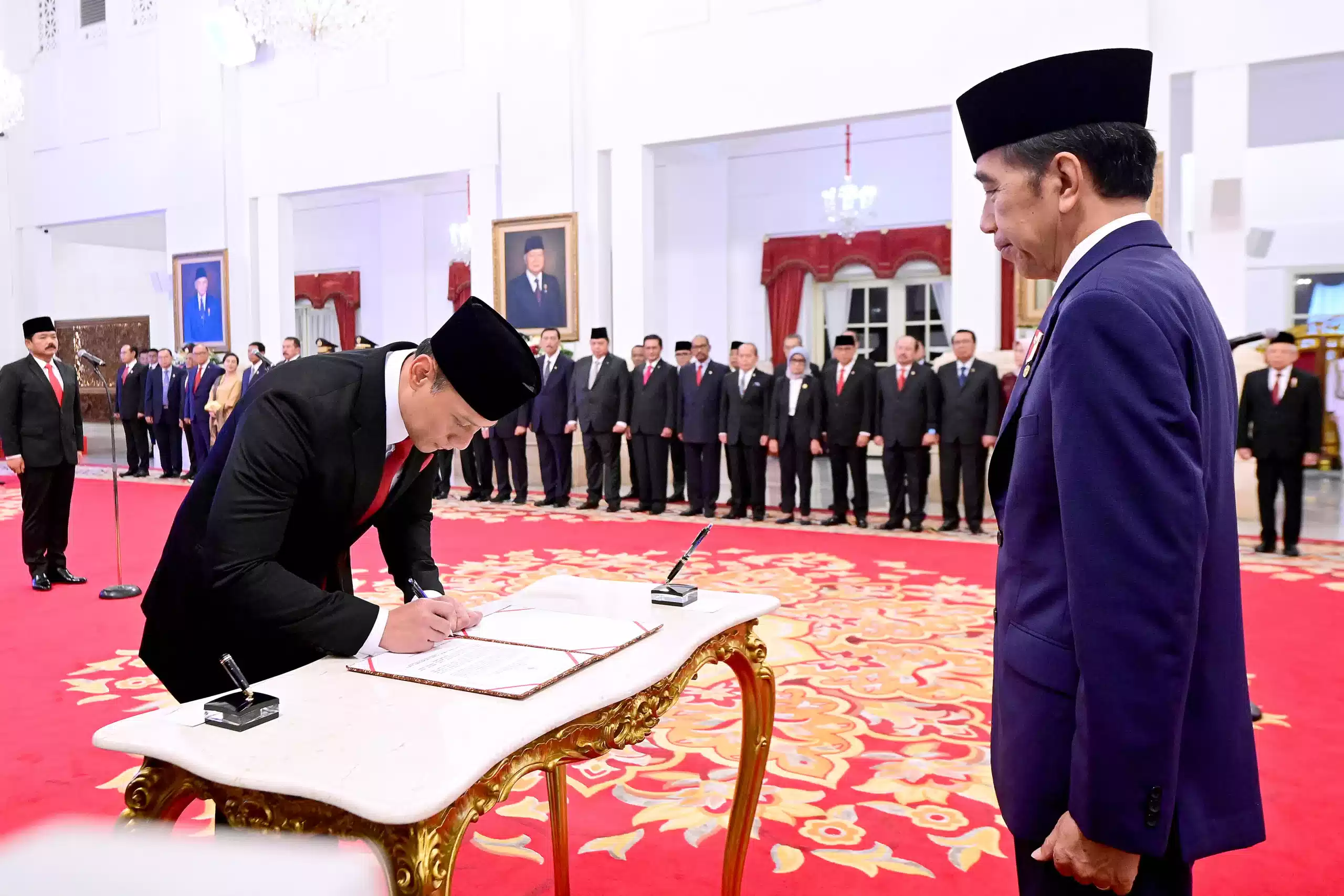 Presiden Jokowi Lantik AHY sebagai Menteri ATR/Kepala BPN dan Hadi Tjahjanto sebagai Menkopolhukam I Harian Terbit