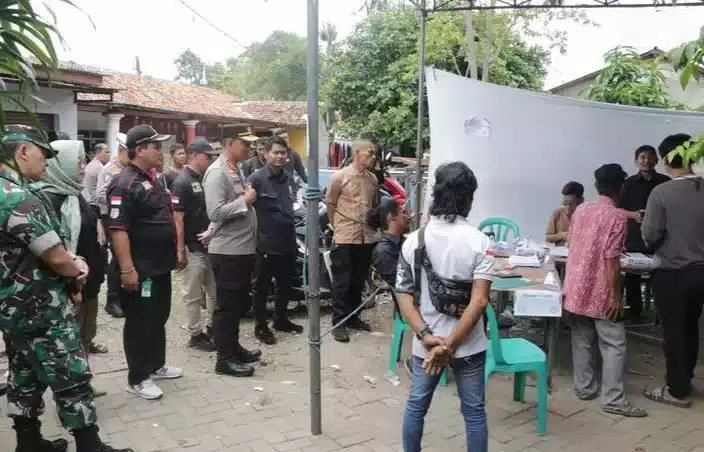 Kapolres Metro Tangerang Kota Pantau Langsung Pastikan 13 PSL Pemilu 2024 Aman I Harian Terbit