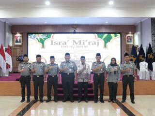 Lapas Cirebon Ikuti Peringatan Isra Mi'Raj Kemenkumham Jabar, Diisi Tausyiah Dan Do'A Bersama Pemilu Damai Tahun 2024