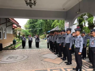 Pegawai Lapas Cirebon Laksanakan Apel Pagi Perdana Bulan Ramadhan 1445 H