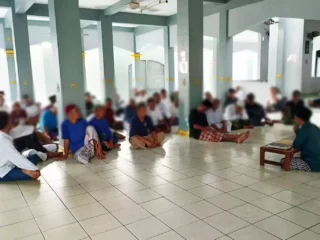 Manfaatkan Waktu Menjelang Berbuka, Warga Binaan Lapas Cirebon Laksanakan Kegiatan Kultum Ramadhan
