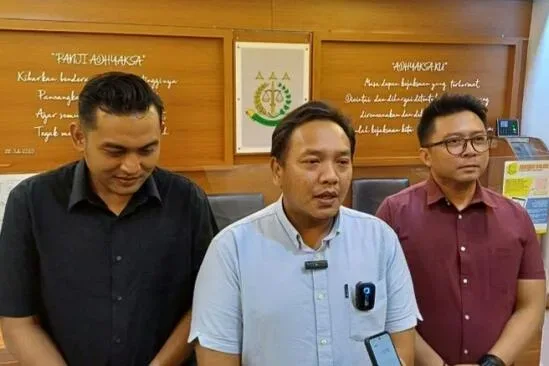 DPO 8 Tahun, Kejari Jakbar Ringkus Retno Wulandari Terkait Investasi Bodong I Harian Terbit