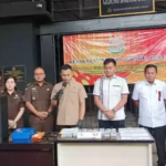 Kejari Jakpus Hancurkan Barang Bukti Uang Dolar Dan Emas Palsu