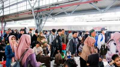 Sebanyak 344 Perjalanan KA Tambahan dari Stasiun Gambir dan Pasar Senen Untuk Angkutan Lebaran q445 H/2024 Masih Tersedia