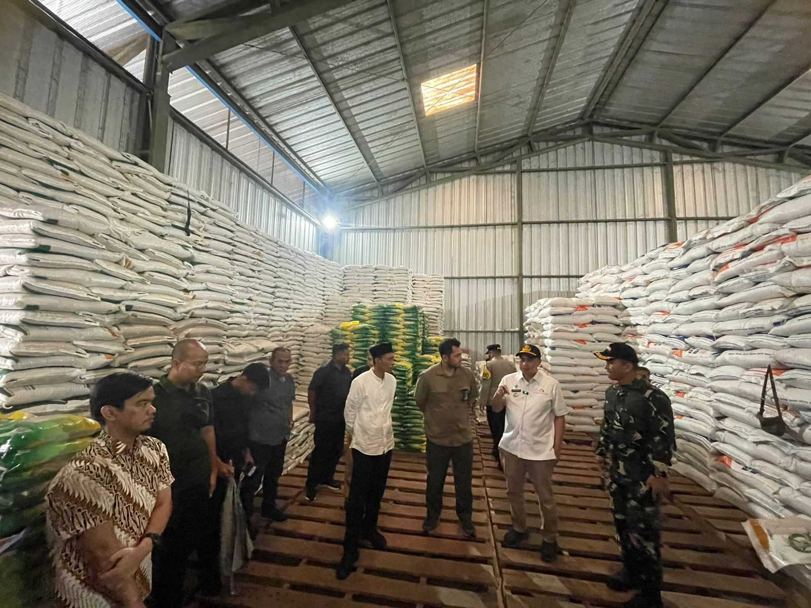 Ketersediaan Stok Pangan di Bulog Lebak - Pandeglang Relatif Aman I Harian Terbit