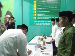 Kh. Syaefudin Ramaikan Bursa Bacalon Bupati Lebak 2024