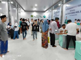 Ulah Dierenan, 100 Anak Di Lebak Ikuti Khitan Massal, H. Regen Abdul Aris