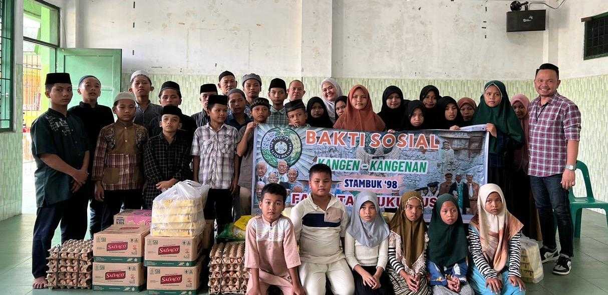 Alumni Fakultas Hukum USU Stambuk 1998 gelar Bakti Sosial Dalam Rangka Reuni