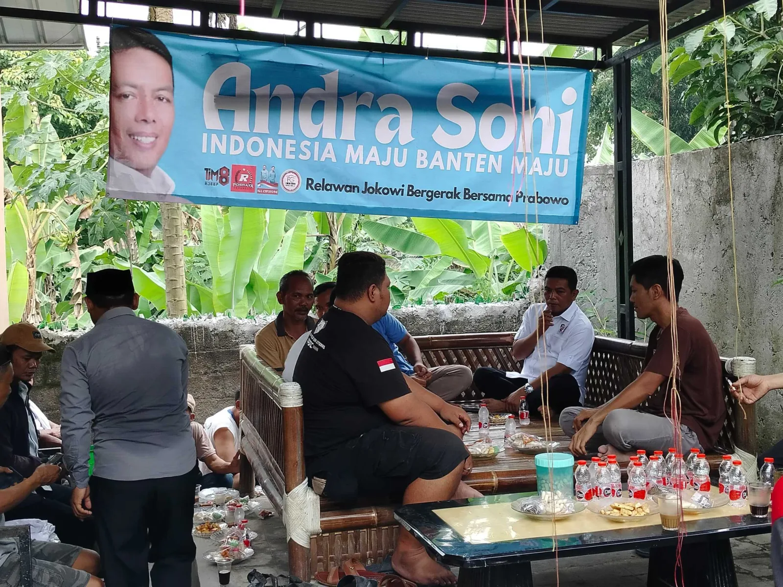 Warga Kalapa Tilu Citeras Sambut Andra Soni