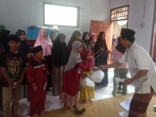 Panca Puta Pamungkas Peduli Anak Yatim Dan Lensia Di Warunggunung