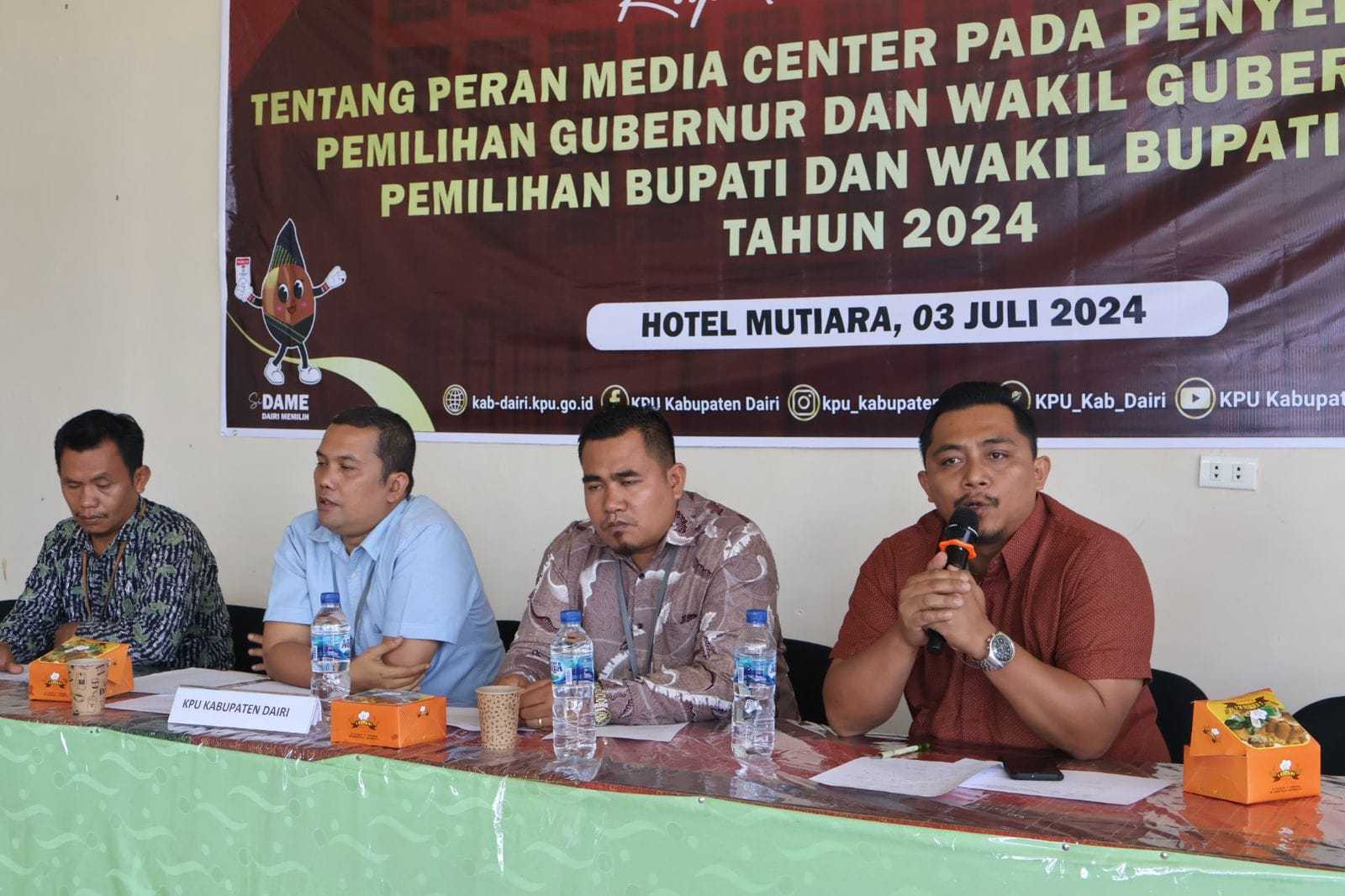 Kpu Dairi Gelar Koordinasi Peran Media Center Bersama Insan Pers 1 Kpu Dairi Gelar Koordinasi Peran Media Center Bersama Insan Pers