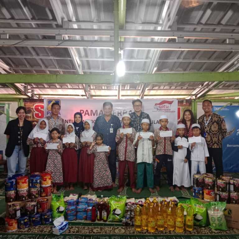 Pama Berbagai Santun 100 Anak Yatim-piatu Kelurahan Jatinegara