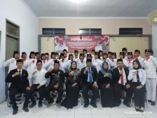 28 Anggota Paskibra Kecamatan Koroncong Resmi Dikukuhkan