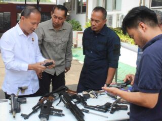 Kejari Jakarta Barat Verifikasi Barang Bukti Perkara Teroris Untuk Dimusnahkan