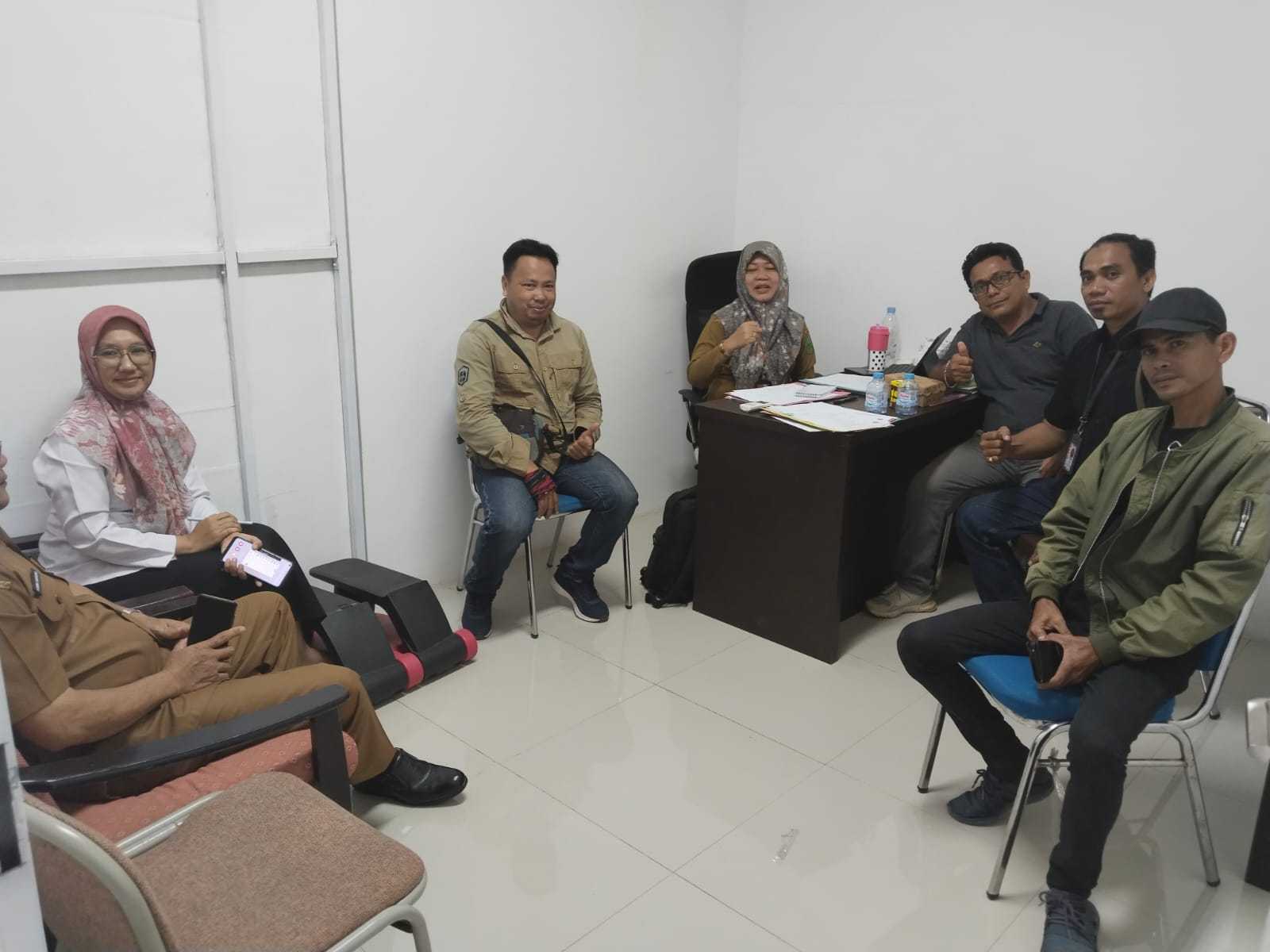 Diduga Keracunan Makanan Perusahaan, 1 Orang Karyawan Pt. Smj Meninggal 1 Diduga Keracunan Makanan Perusahaan, 1 Orang Karyawan Pt. Smj Meninggal