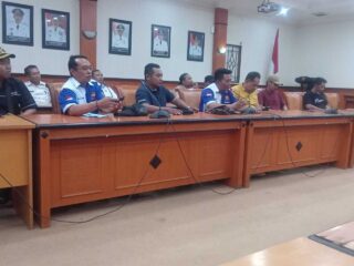 Pj. Bupati Sampang Jarang Ngantor, Kini Kantor Disegel Forsa Hebat