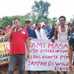 Warga Demo Tolak Pembangunan Tpst Di Lebak