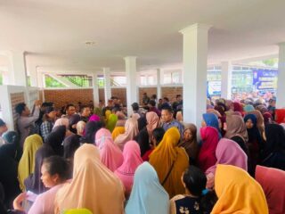 Bantuan Bencana Banjir, Pik2 Salurkan Ribuan Paket Beras Untuk Dua Desa Di Tangerang