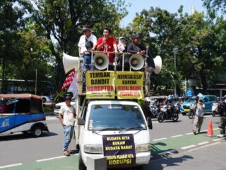 Kasus Korupsi Minyak Pertamina, Arm Minta Kejagung Periksa Erick Thohir Cs