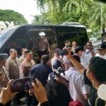 Polsek Metro Gambir Kawal Kunjungan Kapolri Di Stasiun Gambir, Pastikan Mudik Lebaran 2025 Aman Dan Lancar