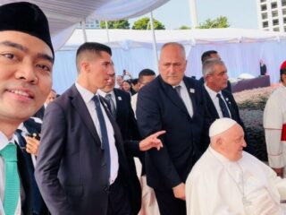 Kang Gugun Sampaikan Duka Mendalam Atas Wafatnya Paus Fransiskus