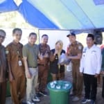 Tingkatkan Konsumsi Ikan, Warga Desa Manglid Diberikan Bantuan Benih Dan Pembelajaran Budidaya Ikan