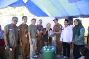 Tingkatkan Konsumsi Ikan, Warga Desa Manglid Diberikan Bantuan Benih Dan Pembelajaran Budidaya Ikan 1 Tingkatkan Konsumsi Ikan, Warga Desa Manglid Diberikan Bantuan Benih Dan Pembelajaran Budidaya Ikan