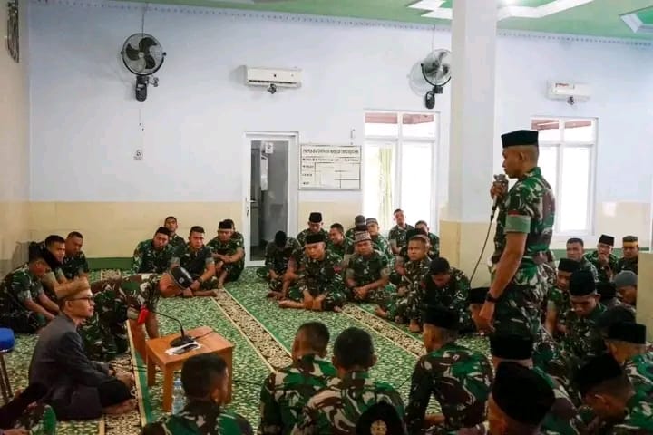 Yonif 320 Kostrad Gelar Kajian Agama, Tegaskan Bahaya Judi Online Bagi Prajurit 1 Yonif 320 Kostrad Gelar Kajian Agama, Tegaskan Bahaya Judi Online Bagi Prajurit
