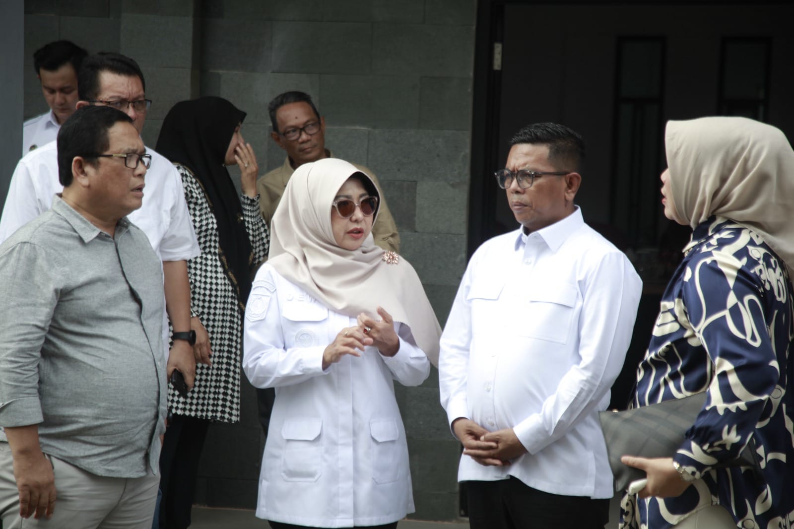 Bupati Dewi Hadiri Rakor Percepatan Program Makan Bergizi Gratis Di Banten 1 Bupati Dewi Hadiri Rakor Percepatan Program Makan Bergizi Gratis Di Banten