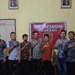 Viral Di Medsos, 2025 Foto Jokowi–Ma’ruf Masih Terpampang Di Polsek Siabu