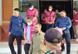 Mantap, Kejari Jakpus Tahan 5 Tersangka Di Kasus Korupsi Pdns Kemenkominfo 9 Mantap, Kejari Jakpus Tahan 5 Tersangka Di Kasus Korupsi Pdns Kemenkominfo