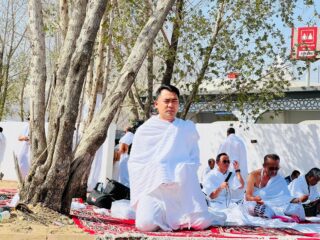 Gugun Gumilar Dampingi Jamaah Indonesia, Doakan Haji Mabrur Untuk Semua