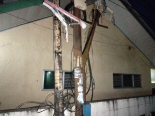 Warga Bojong Leles Keluhkan Kabel Wifi Terpasang Semrawut