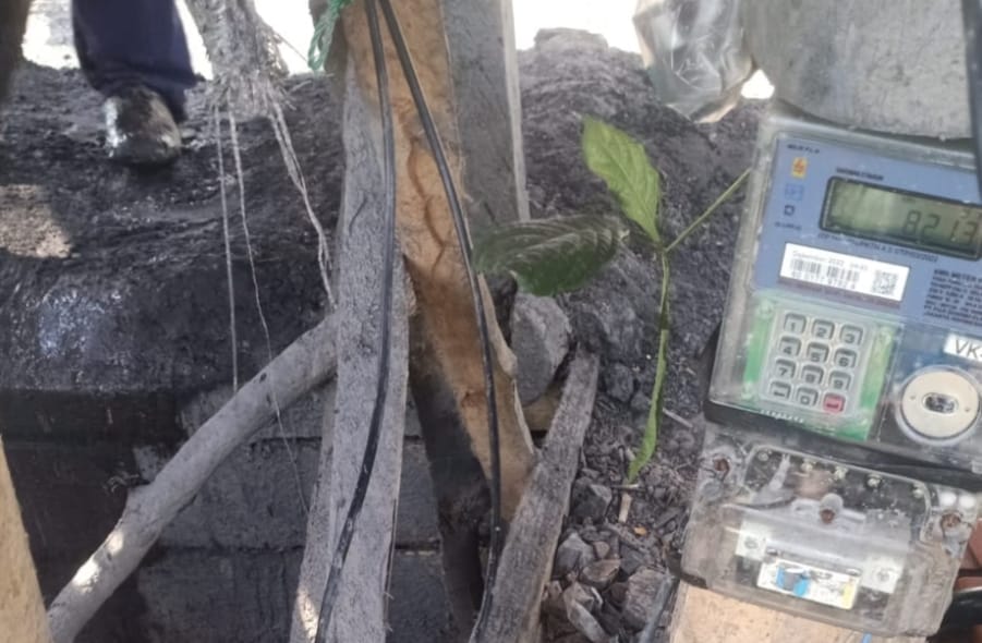 Gawat, Diduga Pln Suplai Listrik Ke Tambang Batubara Ilegal Di Cobobos 1 Gawat, Diduga Pln Suplai Listrik Ke Tambang Batubara Ilegal Di Cobobos
