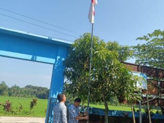 Semangat Baru, Jaro Saepulloh Tunjukkan Nasionalisme Di Ujung Kampung Gubugan Cibeureum