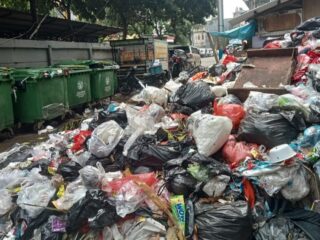 Parah, Sampah Berserakan Ancam Kesehatan Warga Dan Lingkungan