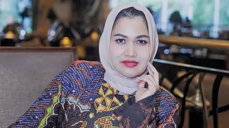 Artis Cantik Camelia Petir Apresiasi Menteri Sosial Gus Ipul Atas Realisasi Cepat Sekolah Rakyat 1 Artis Cantik Camelia Petir Apresiasi Menteri Sosial Gus Ipul Atas Realisasi Cepat Sekolah Rakyat