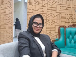 Camellia Petir Gratiskan Lagu Untuk Kafe Dan Restoran