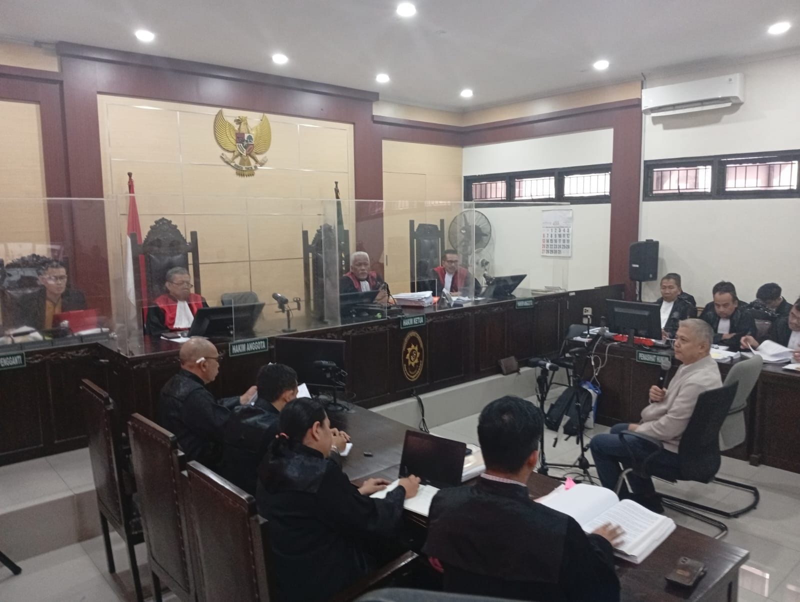 Bongkar Terus, Ahli Ungkap Modus Pemalsuan Surat Terdakwa Mafia Tanah Charlie Chandra 1 Bongkar Terus, Ahli Ungkap Modus Pemalsuan Surat Terdakwa Mafia Tanah Charlie Chandra
