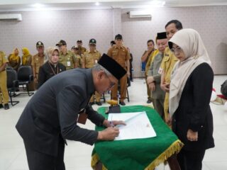Bupati Pandeglang Dewi Setiani Lantik Tiga Pejabat Eselon Ii