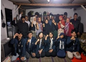Mahasiswa Kkn Dan Lorong Ijo Hadirkan 5 Program: Kuatkan Komunitas Bantaran Lewat Media, Organisasi, Dan Edukasi Antar Generasi 9 Mahasiswa Kkn Dan Lorong Ijo Hadirkan 5 Program: Kuatkan Komunitas Bantaran Lewat Media, Organisasi, Dan Edukasi Antar Generasi