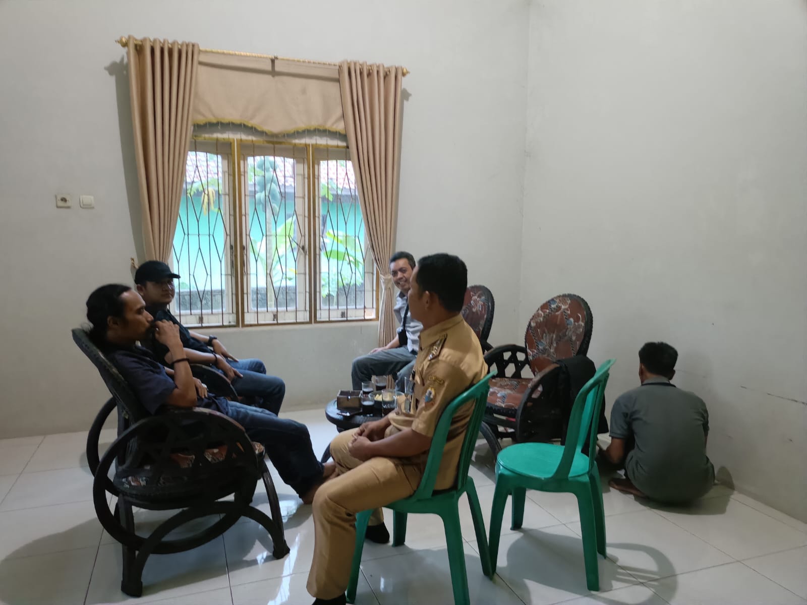 Sempat Viral, Kades Gubungan Cibereum Berikan Klarifikasi Soal Dugaan Masalah Pada Ptsl 1 Sempat Viral, Kades Gubungan Cibereum Berikan Klarifikasi Soal Dugaan Masalah Pada Ptsl