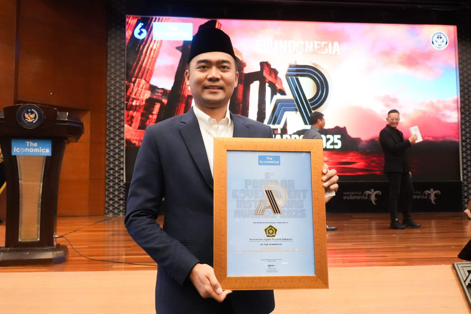 Kementerian Agama Ri Terima Penghargaan Popular Government Institutions 2025 1 Kementerian Agama Ri Terima Penghargaan Popular Government Institutions 2025