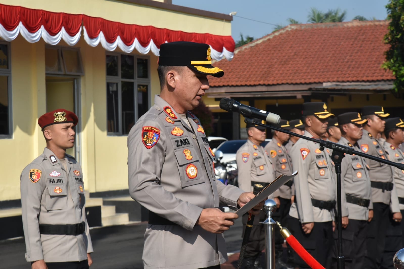 Kapolres Lebak Pimpin Upacara Serah Terima Jabatan 1 Kapolres Lebak Pimpin Upacara Serah Terima Jabatan