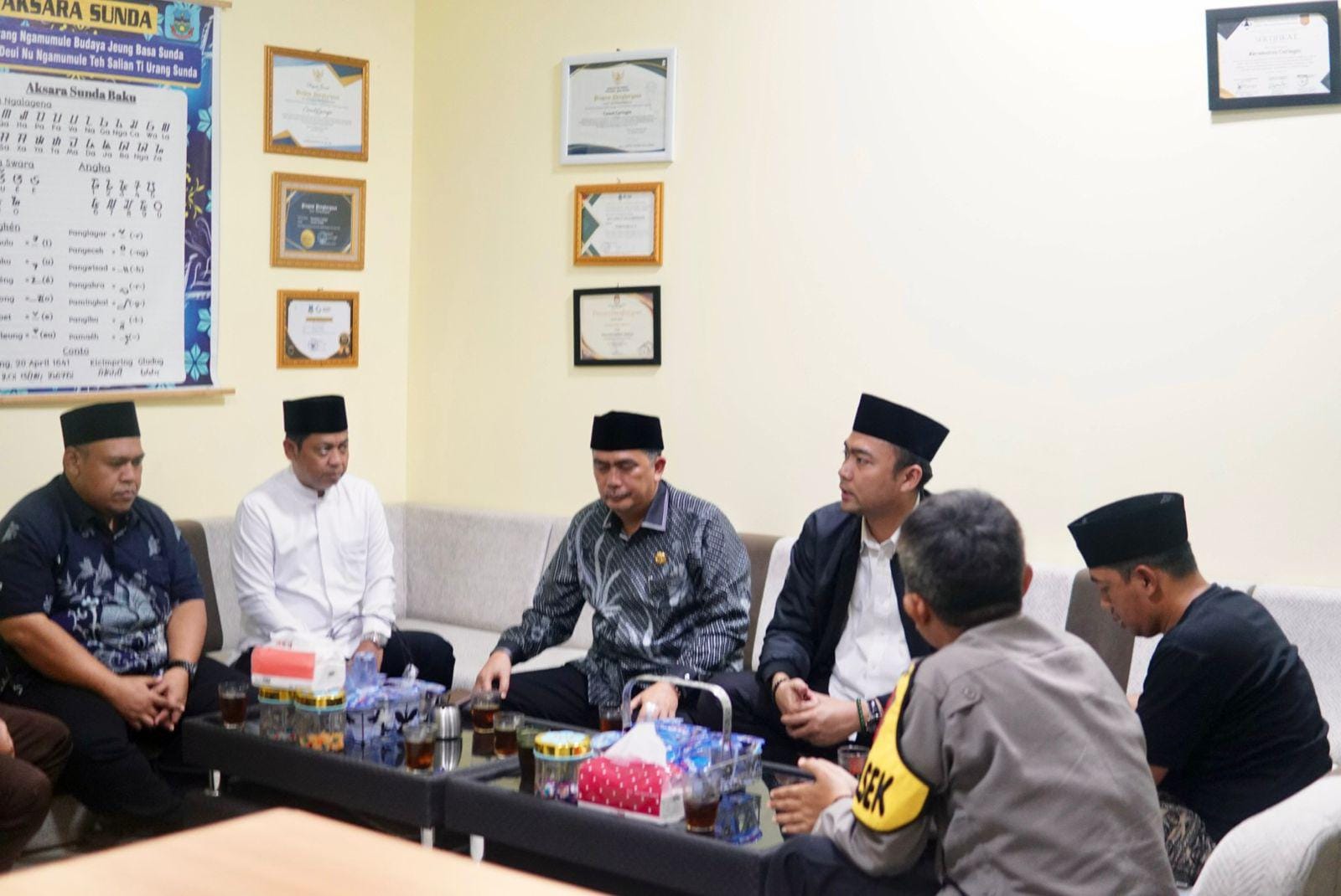Gugun Gumilar Pastikan Hak Beribadah Terjamin Di Garut 1 Gugun Gumilar Pastikan Hak Beribadah Terjamin Di Garut