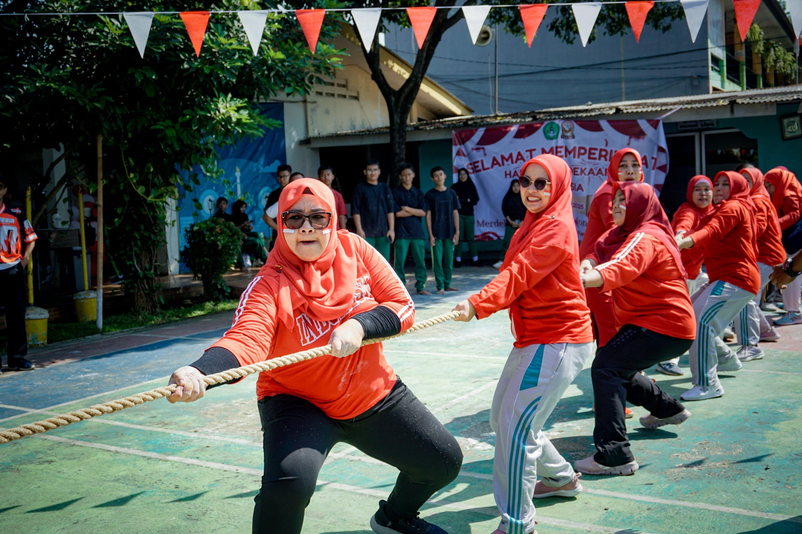 Perayaan Kemerdekaan Ke 80 Di Smk Mulia Karya Husada Jakarta 1 Perayaan Kemerdekaan Ke 80 Di Smk Mulia Karya Husada Jakarta