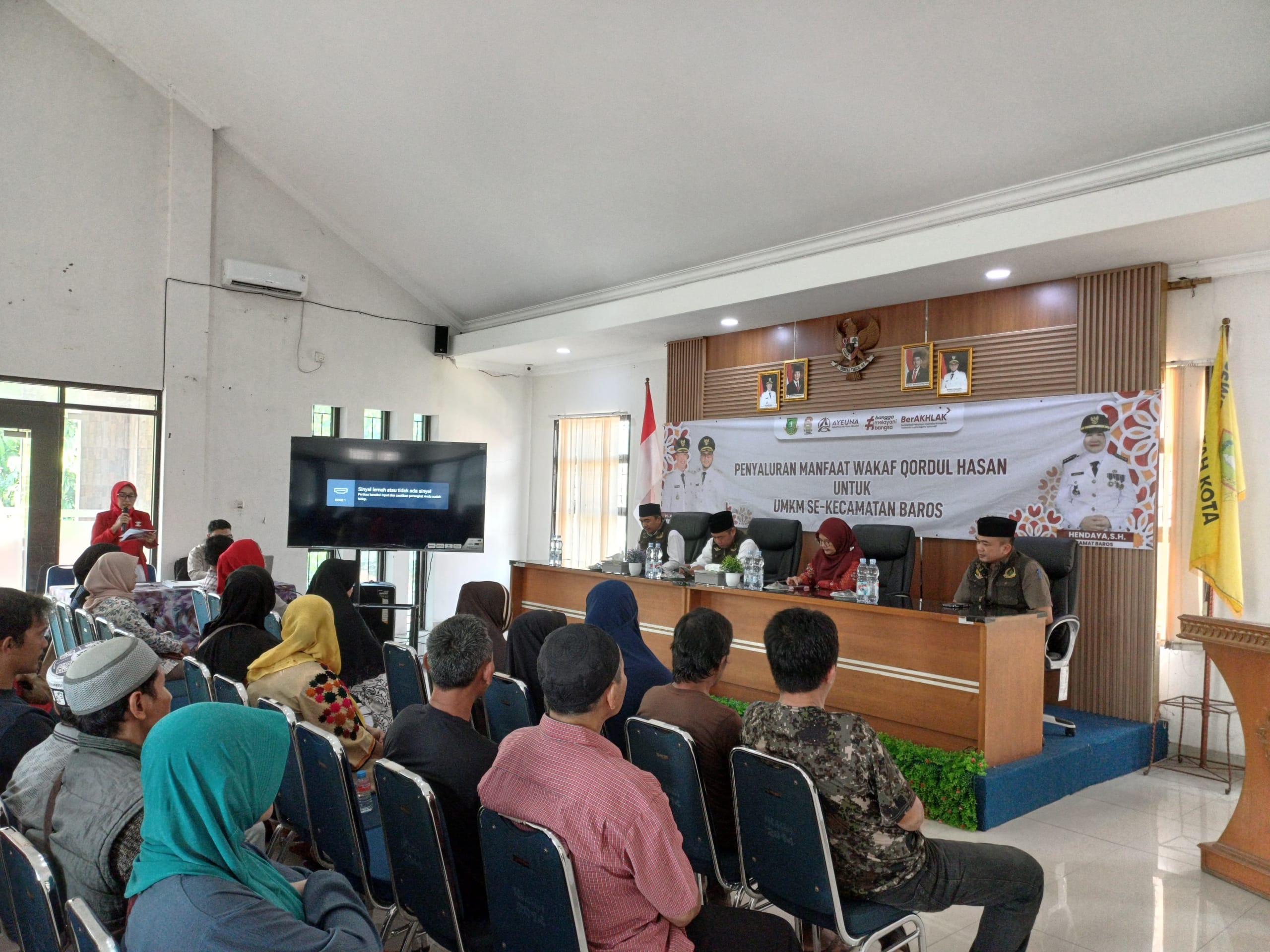 Sosialisasi Wakaf Dan Penyaluran Manfaat Program Qardhul Hasan Di Kecamatan Baros Kota Sukabumi 1 Sosialisasi Wakaf Dan Penyaluran Manfaat Program Qardhul Hasan Di Kecamatan Baros Kota Sukabumi