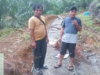 Proyek Infrastruktur Tapian Nauli Disorot, Jalan Rabat Beton Dinilai Asal Jadi