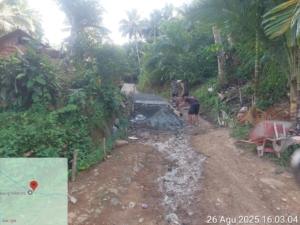 Diduga Proyek Siluman, Bangunan Rabat Beton Di Kampung Nias Tanpa Papan Informasi 2 Diduga Proyek Siluman, Bangunan Rabat Beton Di Kampung Nias Tanpa Papan Informasi