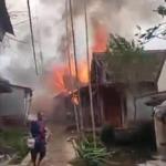 Dua Rumah Ludes, Sijago Merah Hebohkan Warga Kampung Kuranten Pandeglang